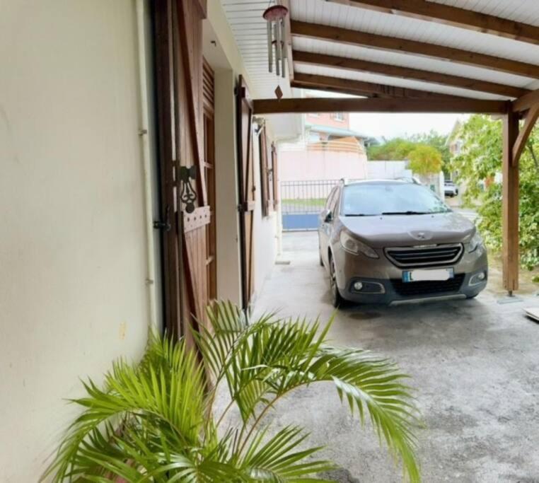 Ti Sucrier Jaune - Douceur Caraibe Vue Mer لو كاربيت المظهر الخارجي الصورة